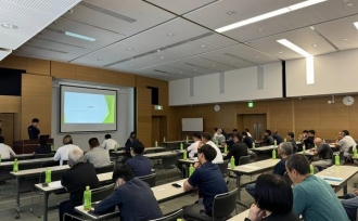 感動塾の全体研修。