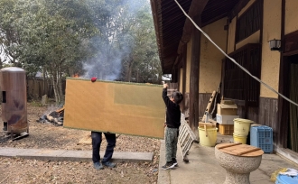 「孫の手を借りました」